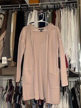 Tahari Sweater/Cardigan light pink size Medium
